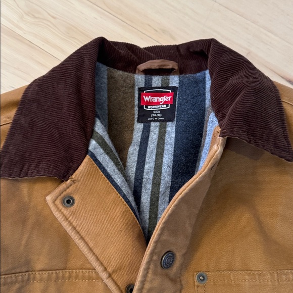Wrangler Barn Chore Coat Jacket-Blanket Lining in tan canvas-Workwear-S-Read - Picture 2 of 7